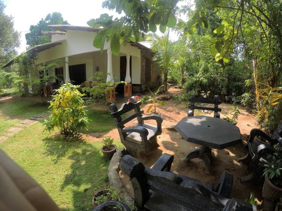 Sigiriya Village Home Stay Екстер'єр фото